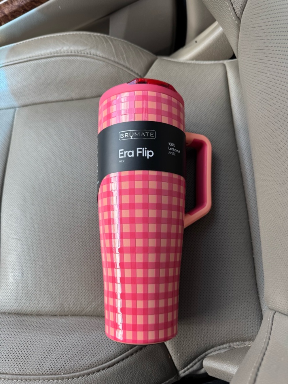 BrüMate Era Flip Travel Mug - Peach gingham 40 oz
